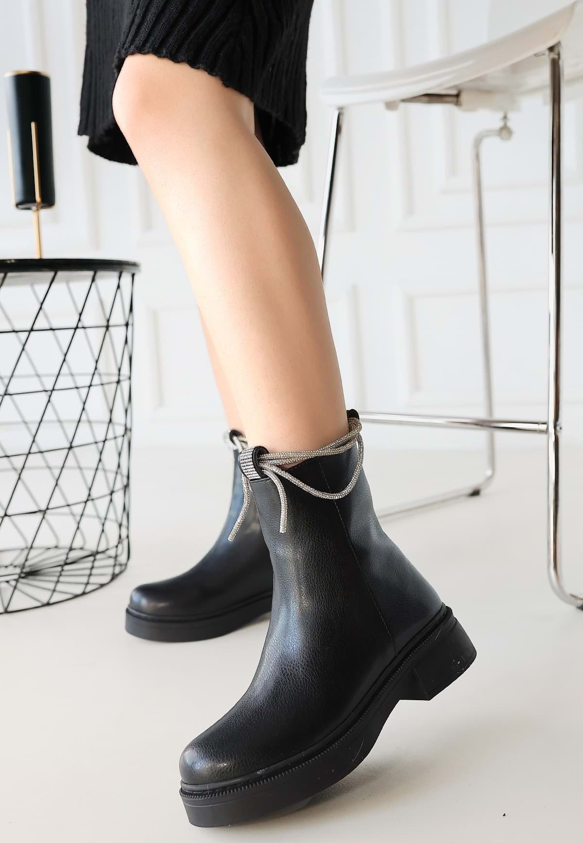 Lier Siyah Cilt Bot resmi