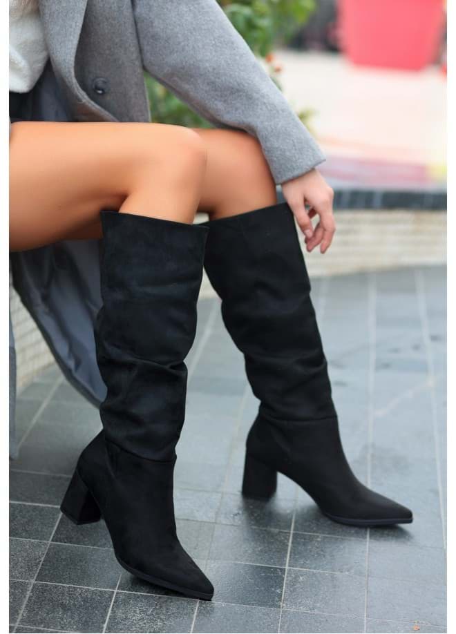 Picture of Pitay black suede heels boots