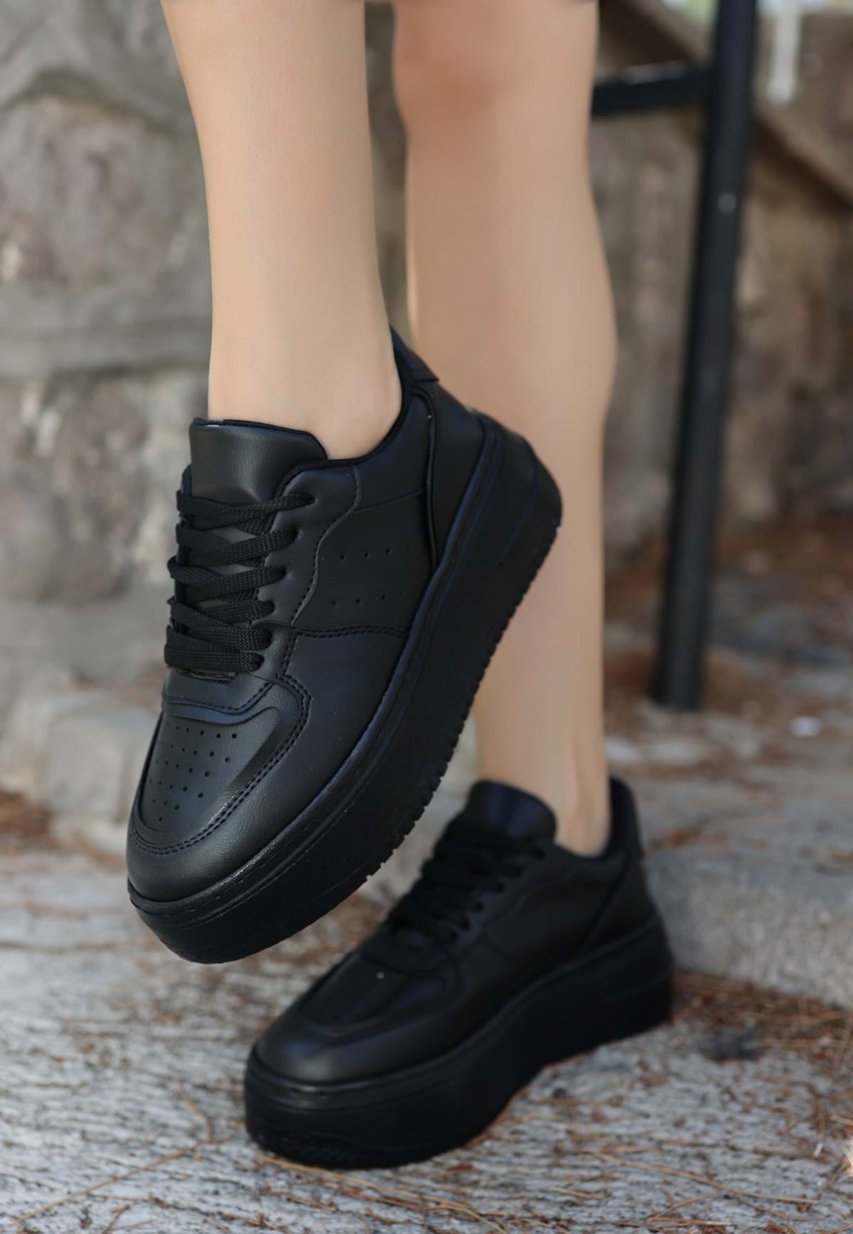 Picture of MARDY BLACK Skin Laced Sneakers