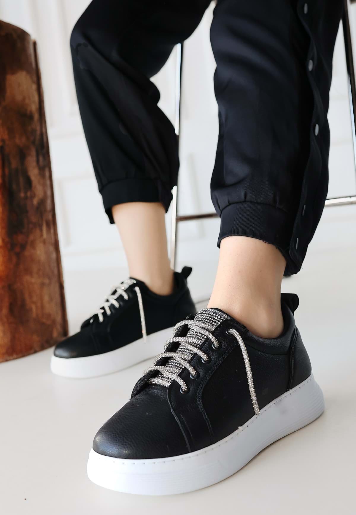 Picture of Jiana black skin laced sneakers