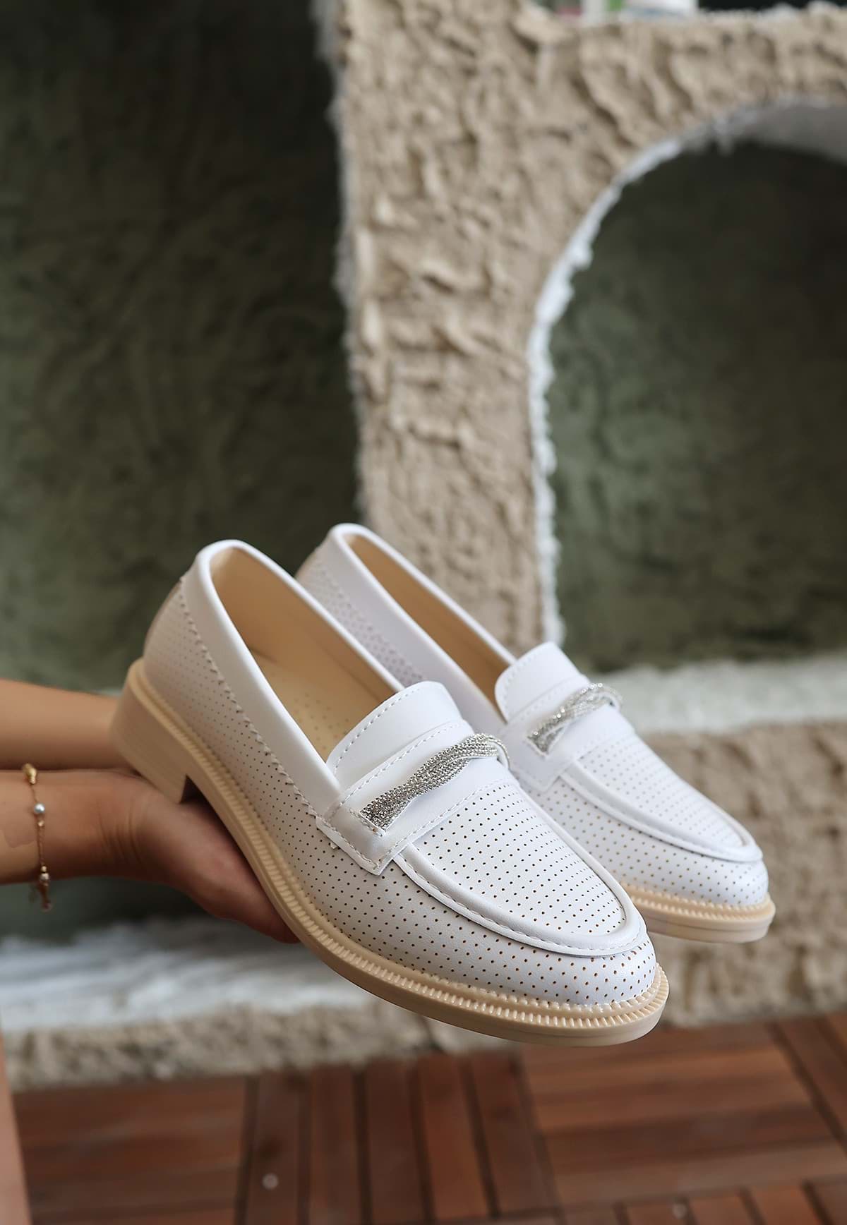 Picture of Woni White Skin Flat Shoes
