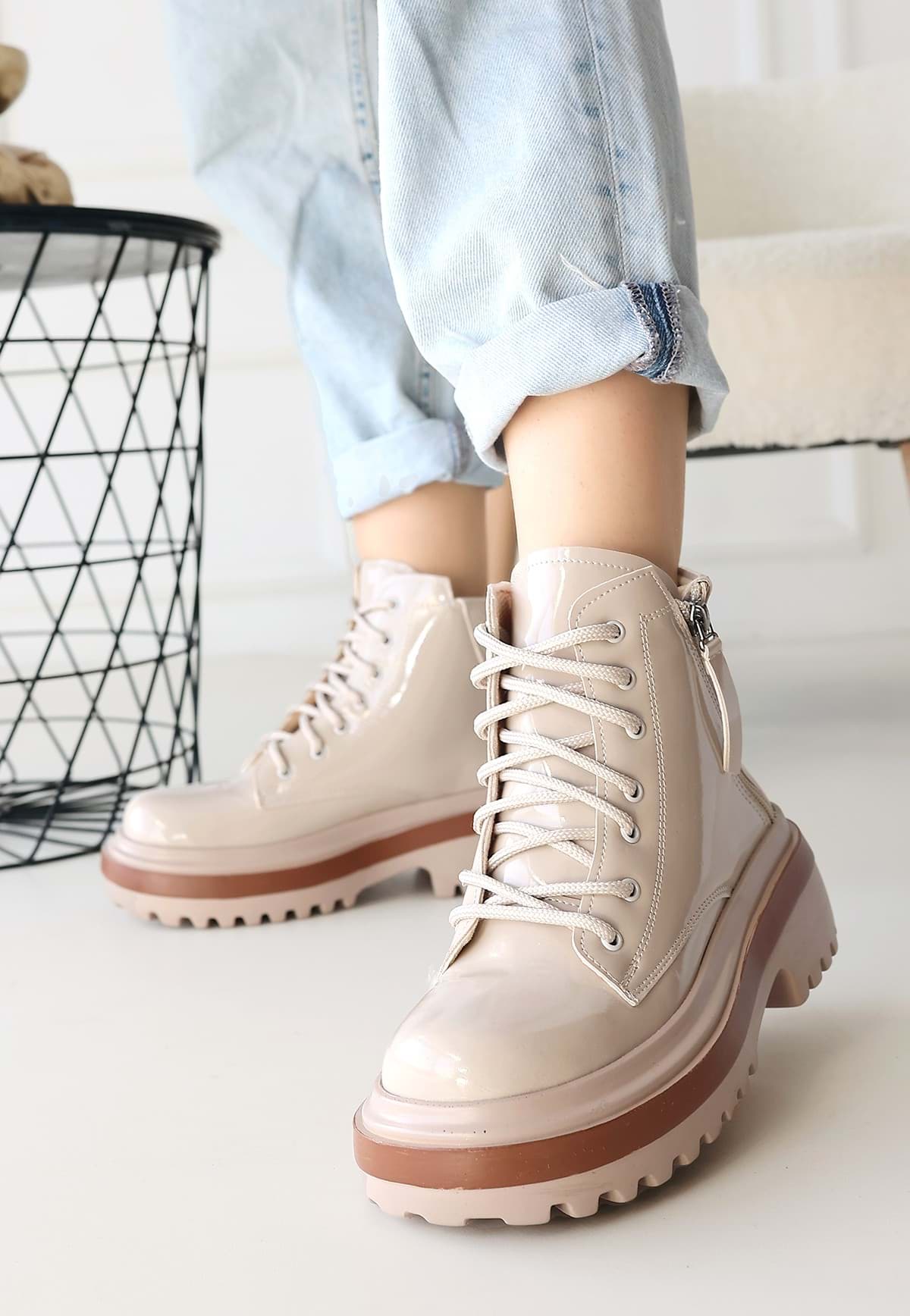 Jinya Bej Rugan Bağcıklı Bot resmi