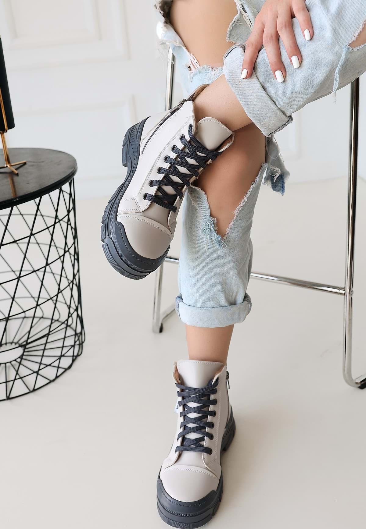 Melda Bej Cilt Gri Tabanlı Bağcıklı Bot resmi