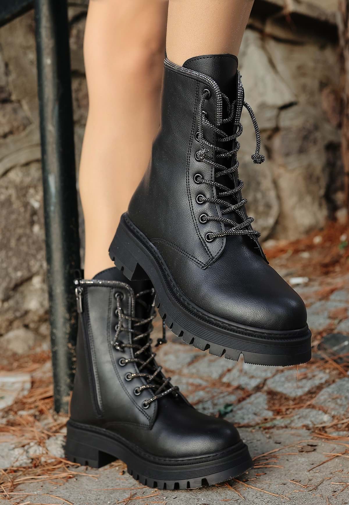 Woint Siyah Cilt Bağcıklı Bot resmi