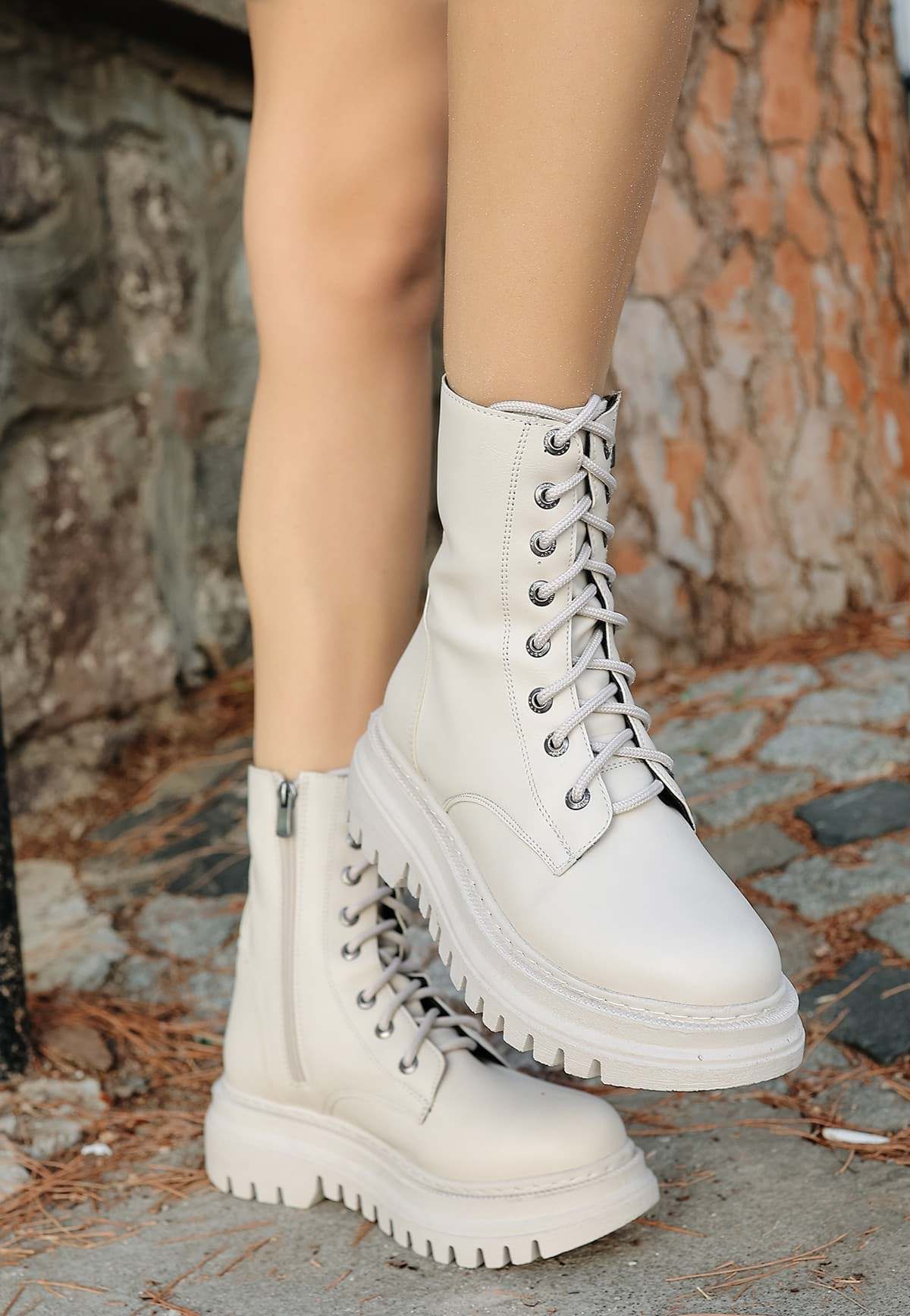 Toan Bej Cilt Bağcıklı Bot resmi