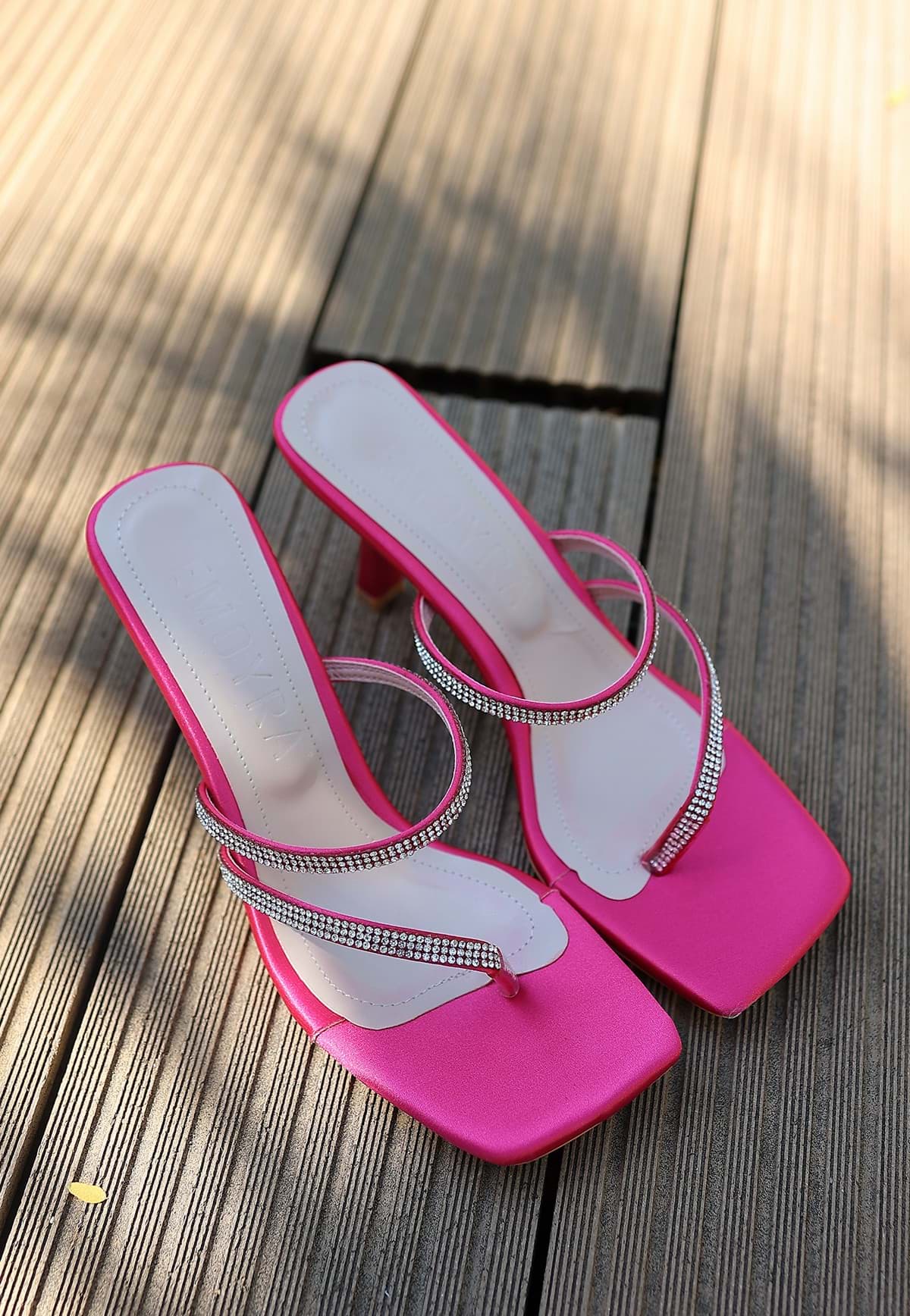 Oyra Fuşya Saten Topuklu Terlik resmi