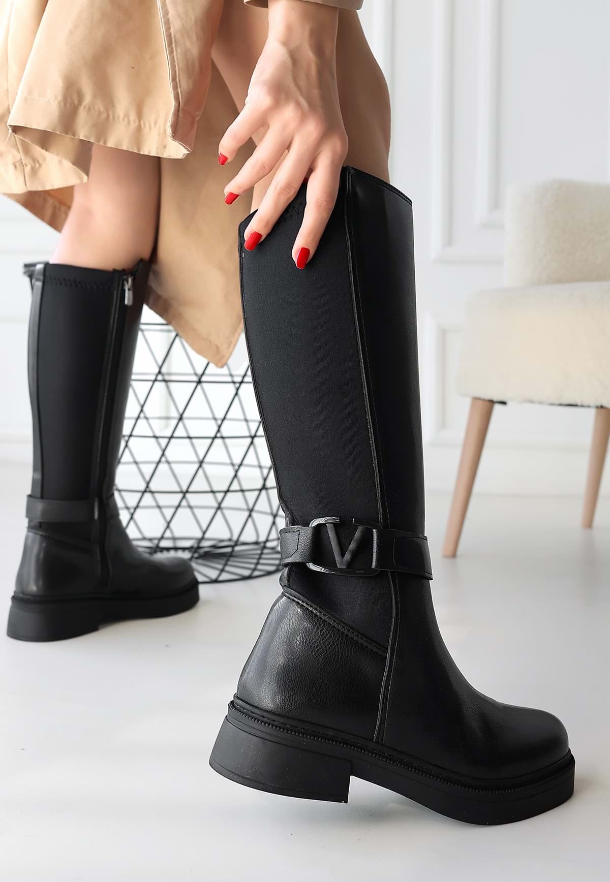 Diona Siyah Cilt Çizme resmi