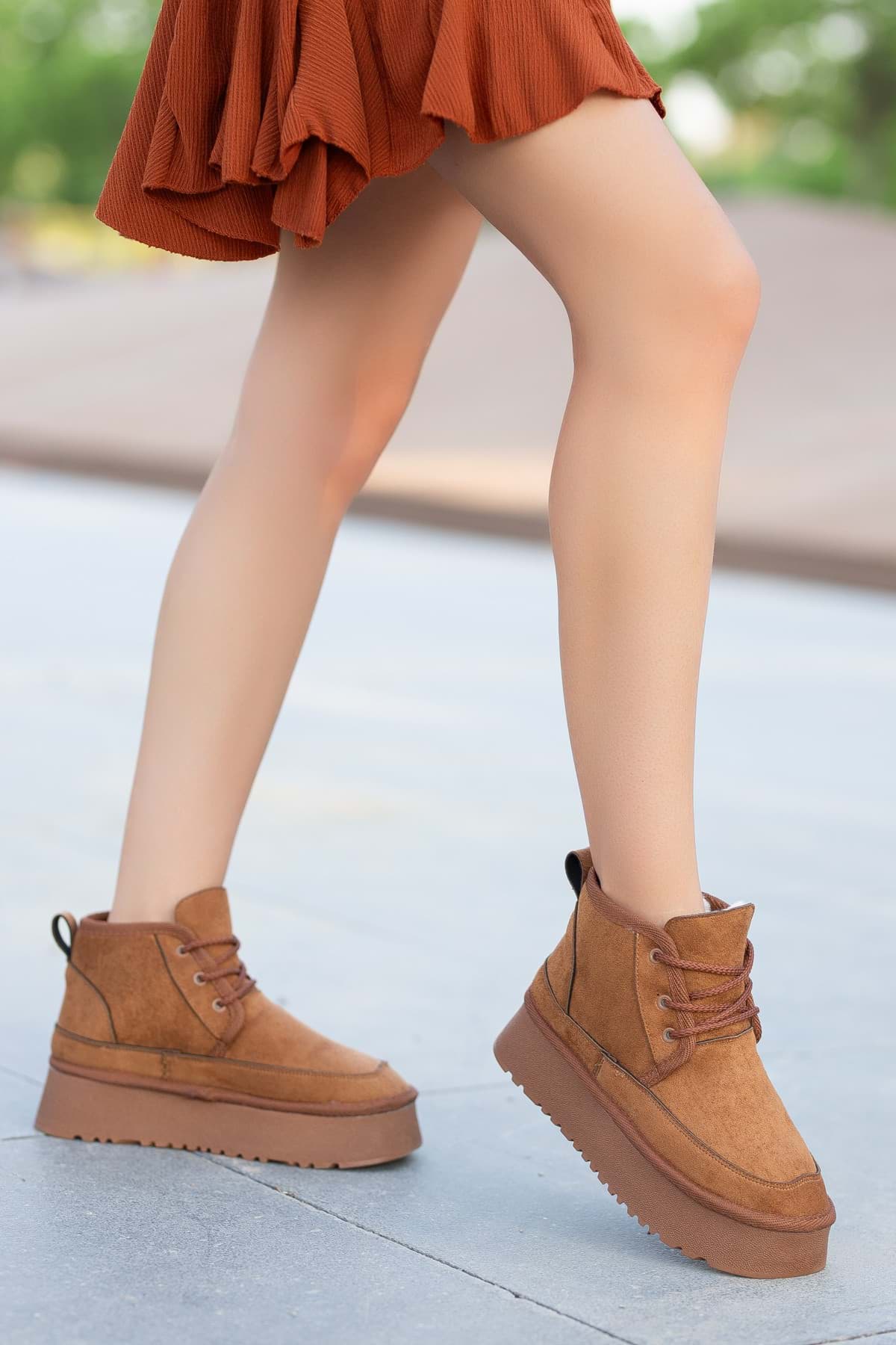 Davina Taba Süet Bağcıklı Bot resmi