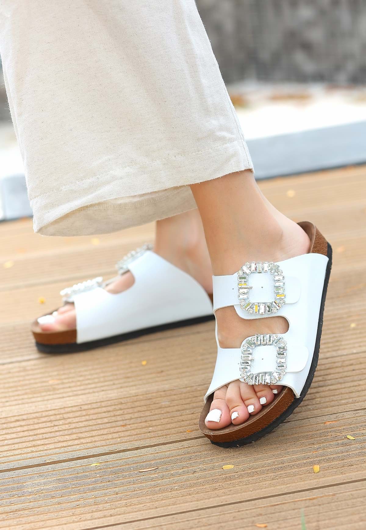 Nool Beyaz Cilt Terlik resmi