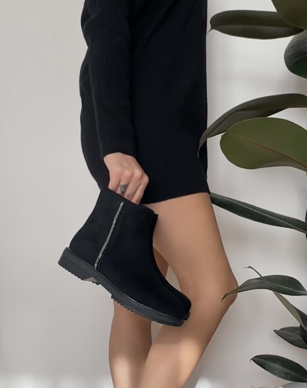 Ponny Siyah Süet Bot resmi