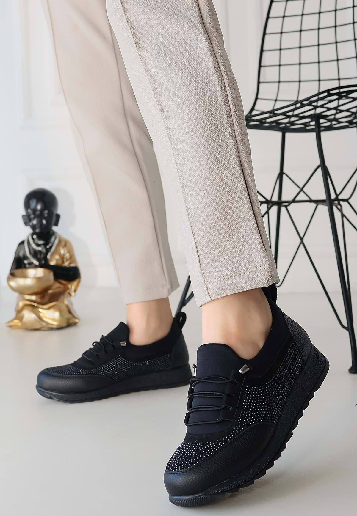 Plani Siyah Cilt Babet Ayakkabı resmi