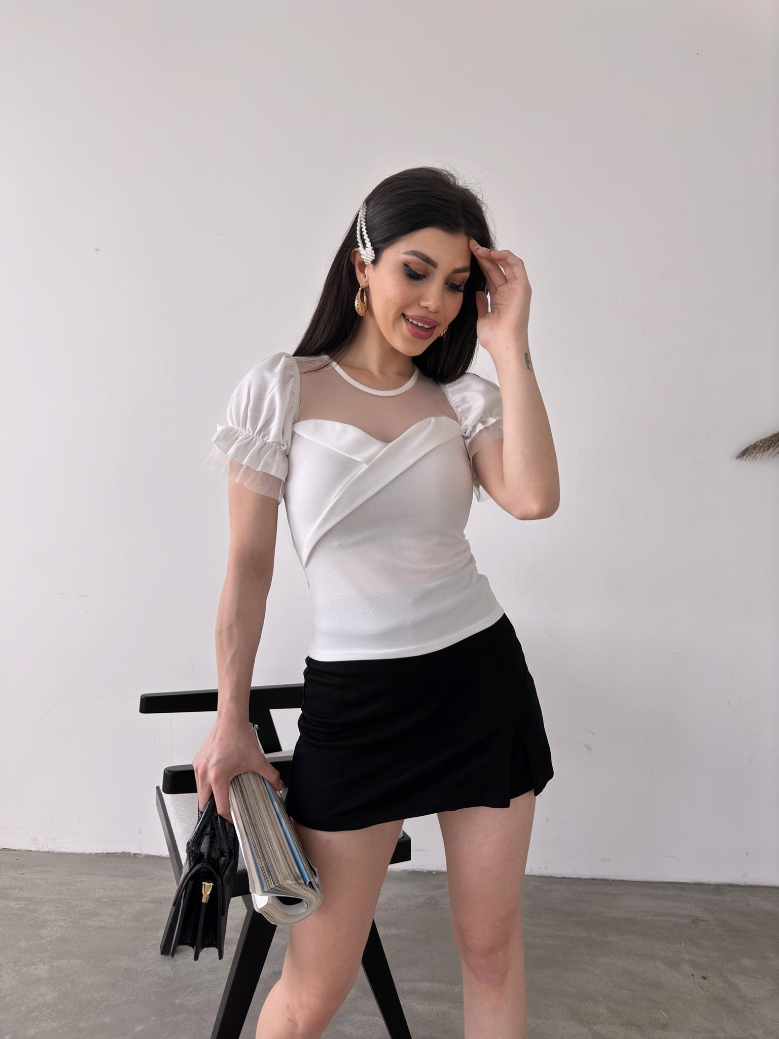 Picture of Bisiklet Yaka Tül Detaylı Kolları Fırfırlı Bluz