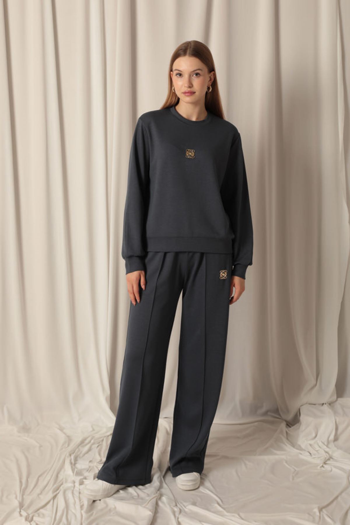 Picture of Modal Kumaş Metal Aksesuarlı Kadın Antrasit Takım