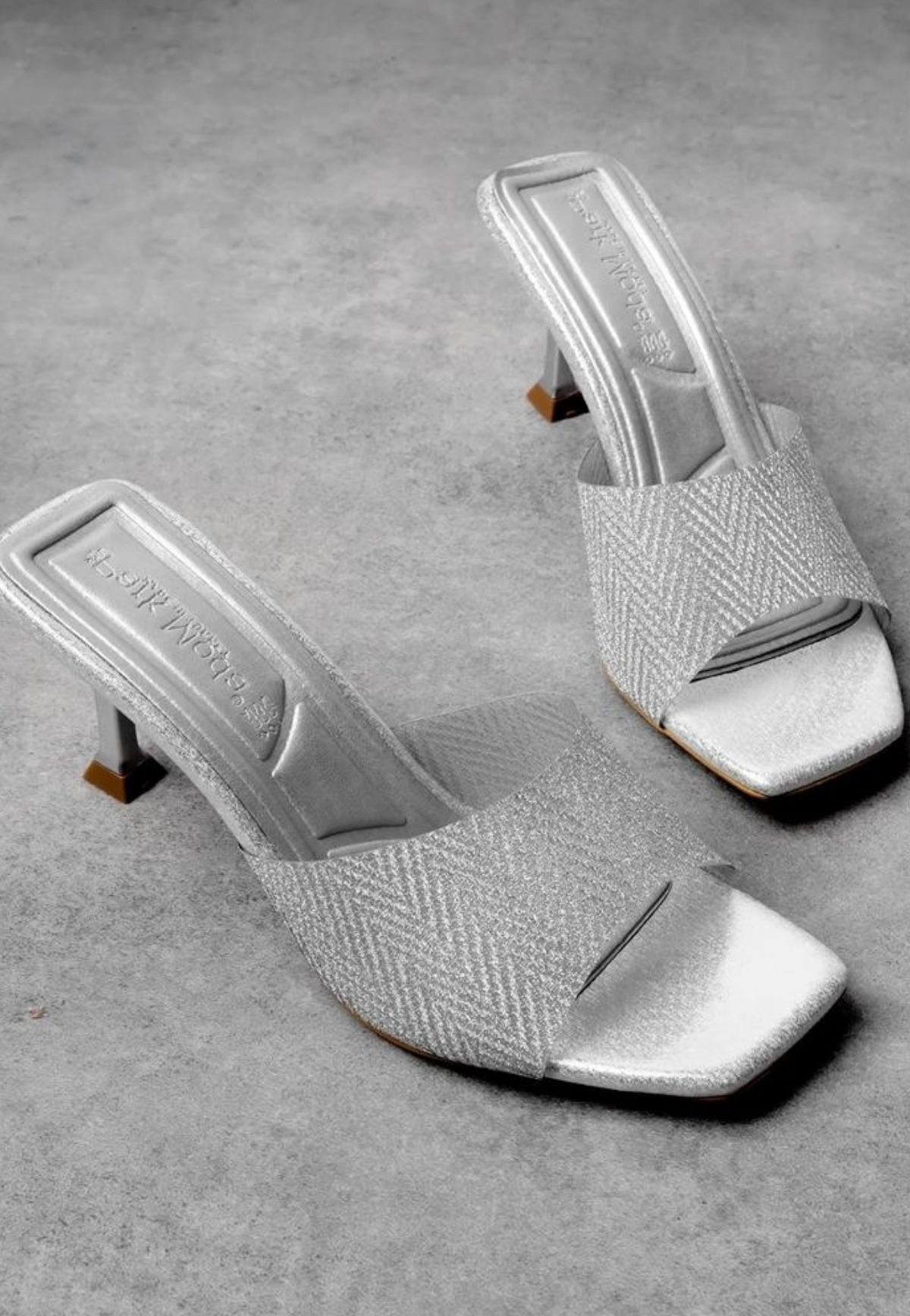 Picture of Luart Platin Simli Topuklu Terlik