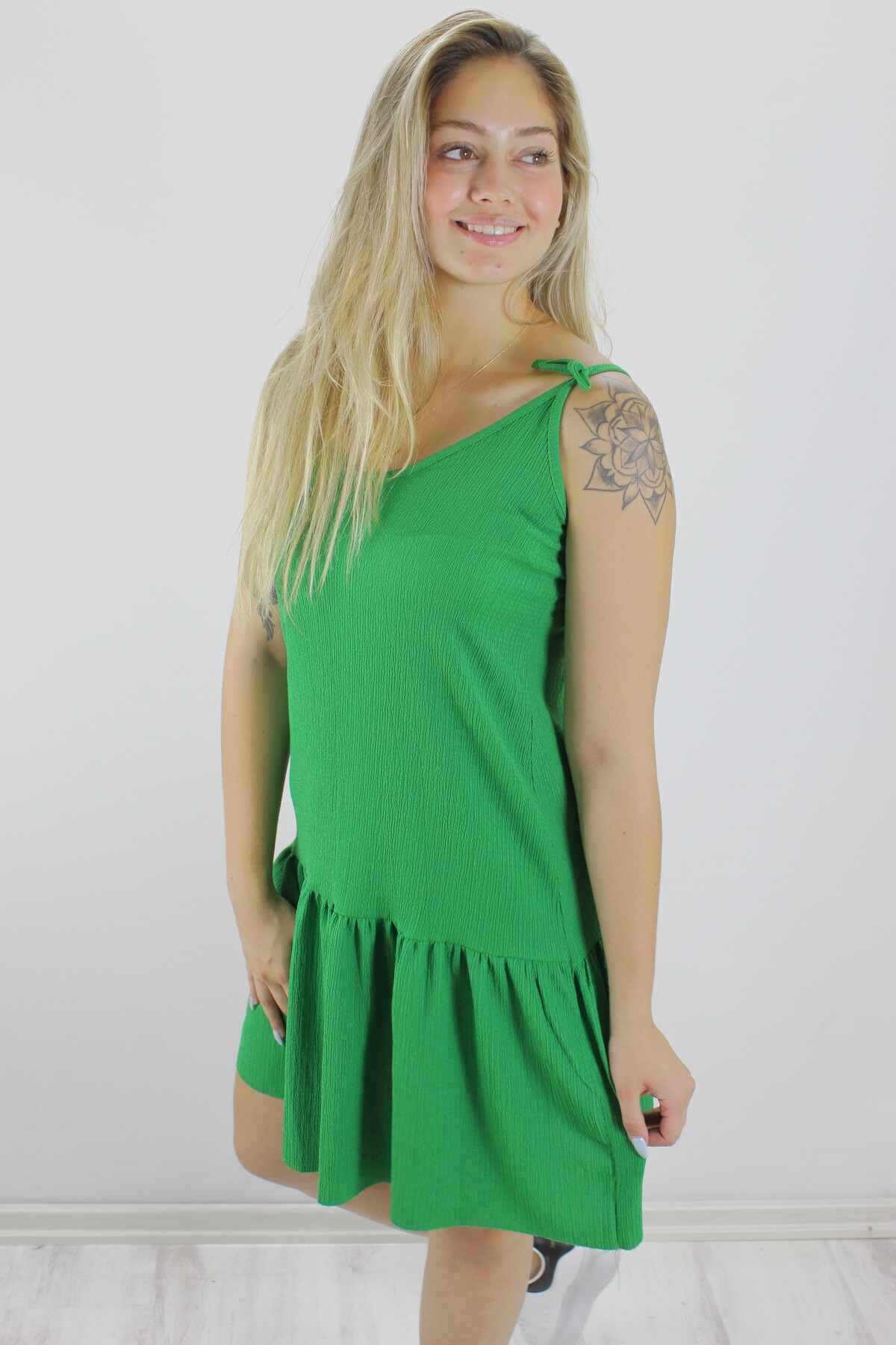 Picture of Krinkıl İp Askılı Elbise Yeşil - 1456.65