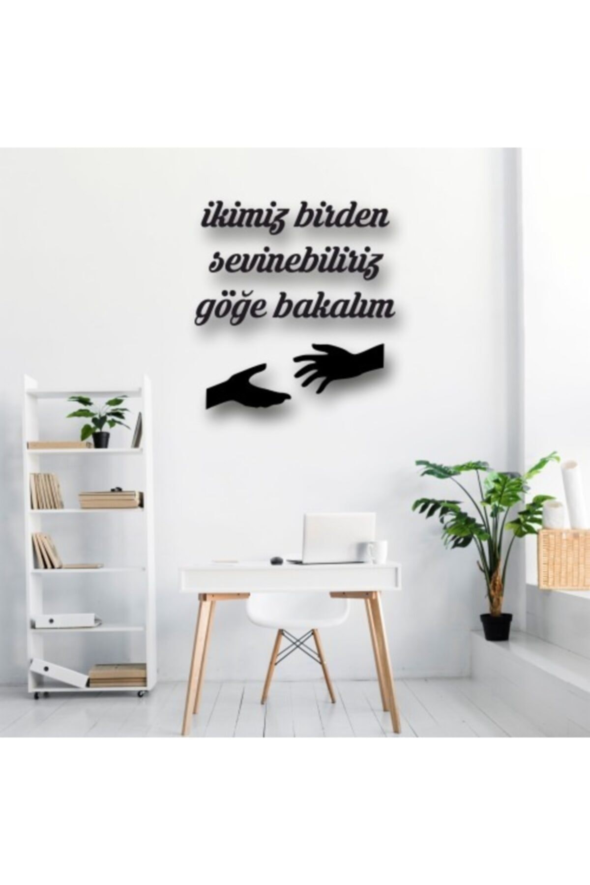 Ikimiz Birden Sevinebiliriz Göğe Bakalım resmi