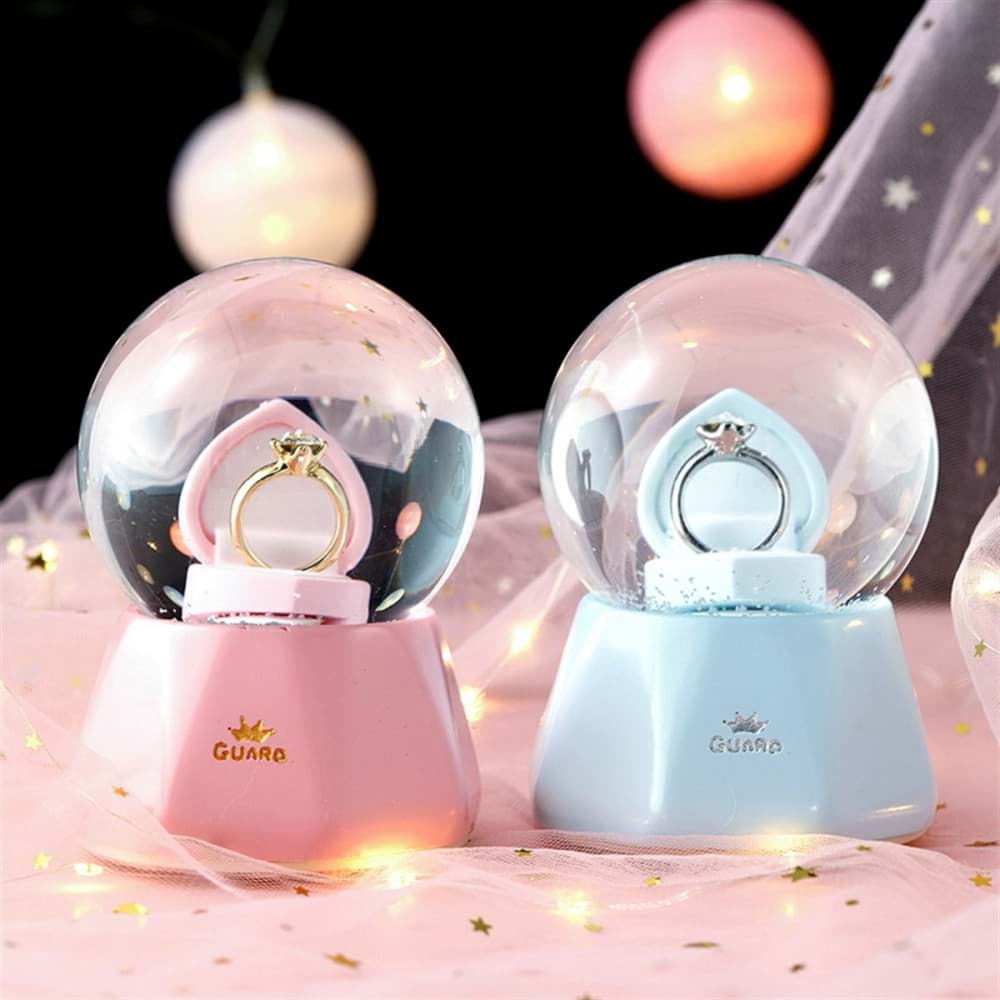 Picture of Tek Taş Yüzük Tasarımlı Büyük Boy Kar Küresi Mavi