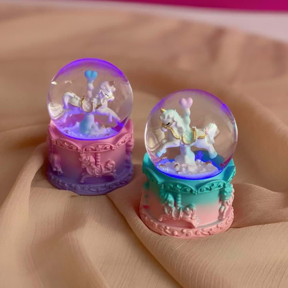 Picture of Mini Boy Işıklı Unicorn Kar Küresi