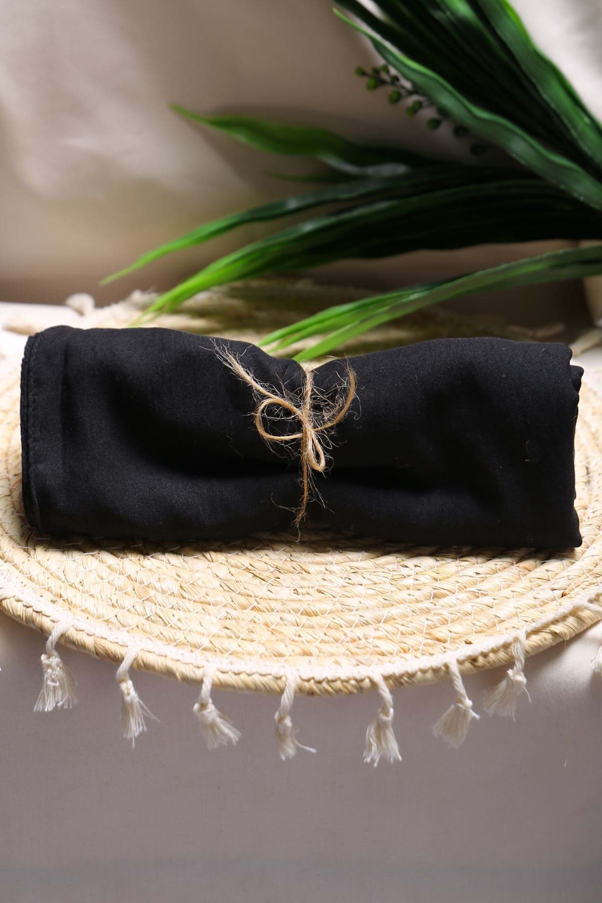 Picture of Ayrrin Shawl Black - 17714.1817.